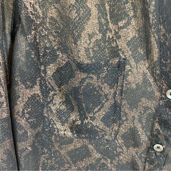 Ladies Rock & Republic brand Sheer Copper and Black Snakeprint Blouse Medium - Picture 9 of 13